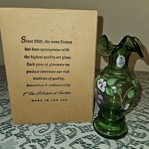 Vintage FENTON Handcrafted Artistry Glass Fern Green Tri-Crimp Vase